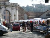 mercatini dell antiquariato articolo Antiquitätenmarkt in Rom