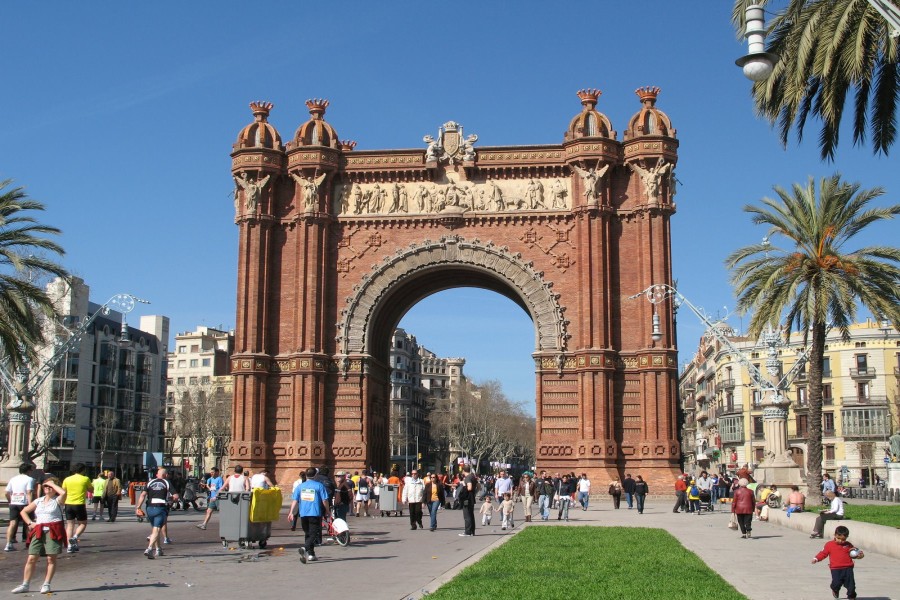 Download this Arc Triomf Apartment Barcelona picture