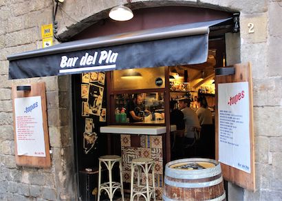 Barcelona by Locals